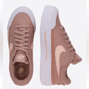 NWOB Nike Court Legacy Lift Women’s Sneakers. Size 9. MSRP $120